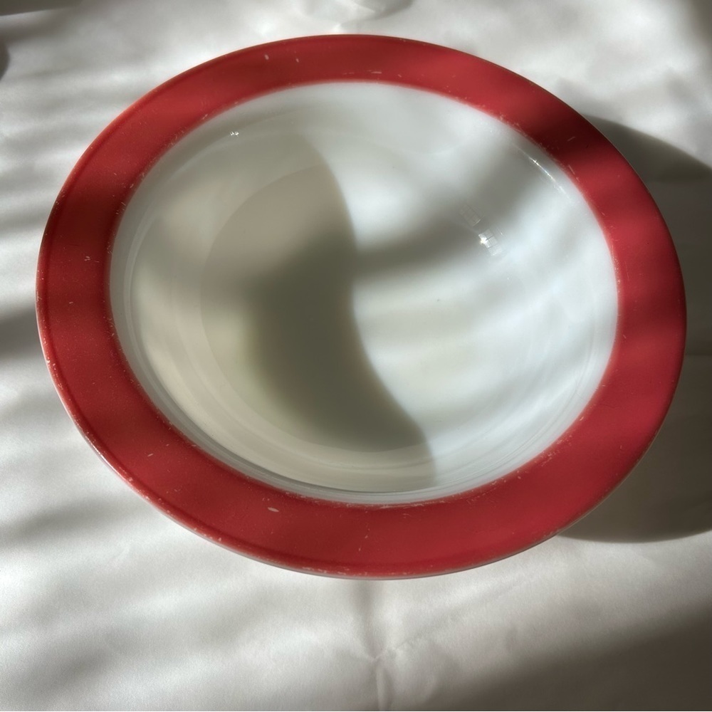 Vintage Pyrex Serving Size Bowl 9” Flamingo Pink